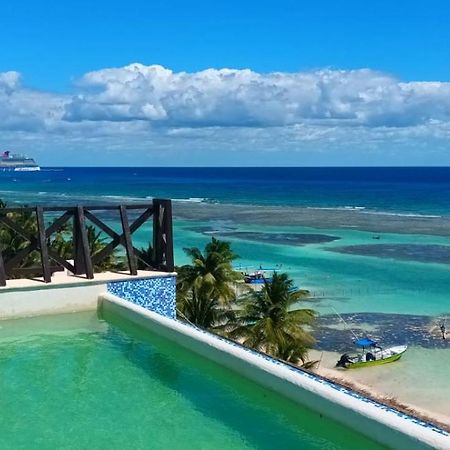 Hotel Blue Reef Frente Al Mar 마아우알 외부 사진