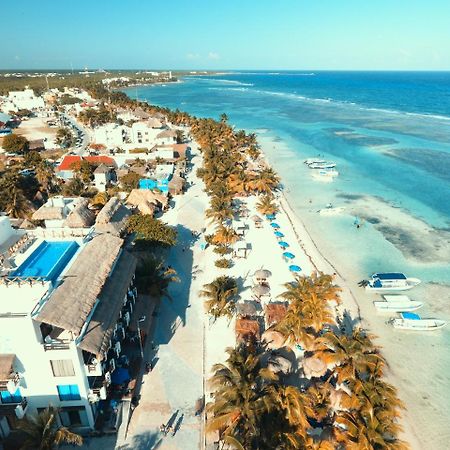 Hotel Blue Reef Frente Al Mar 마아우알 외부 사진