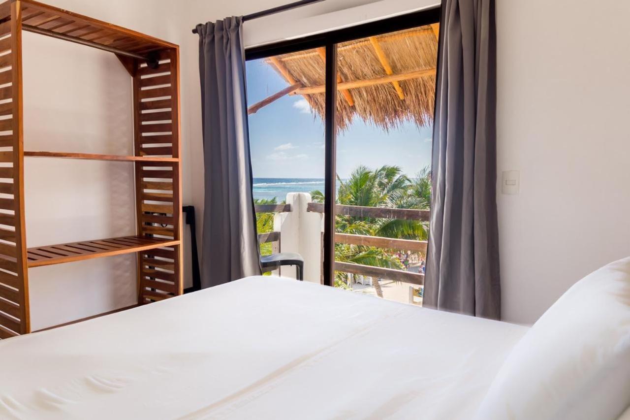 Hotel Blue Reef Frente Al Mar 마아우알 외부 사진