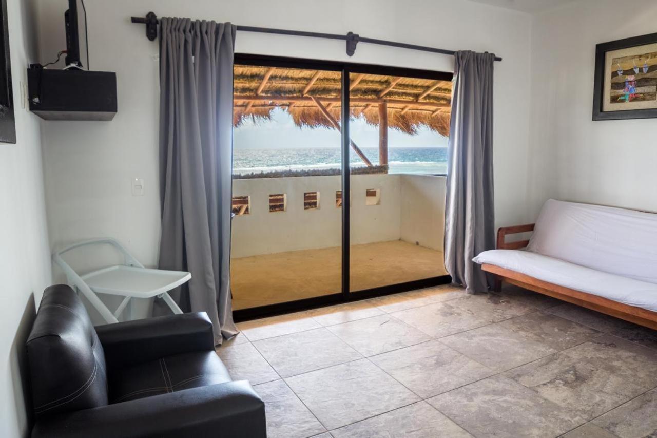 Hotel Blue Reef Frente Al Mar 마아우알 외부 사진