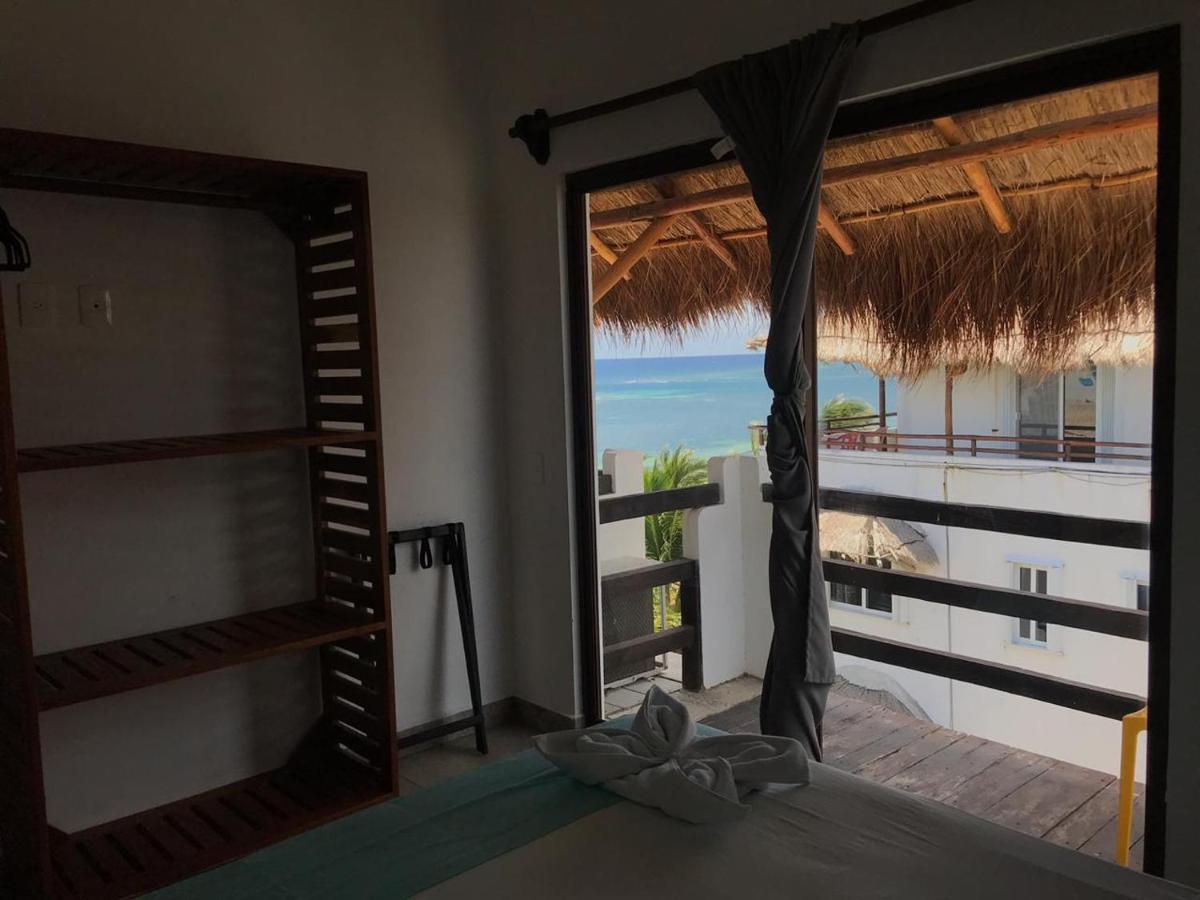 Hotel Blue Reef Frente Al Mar 마아우알 외부 사진