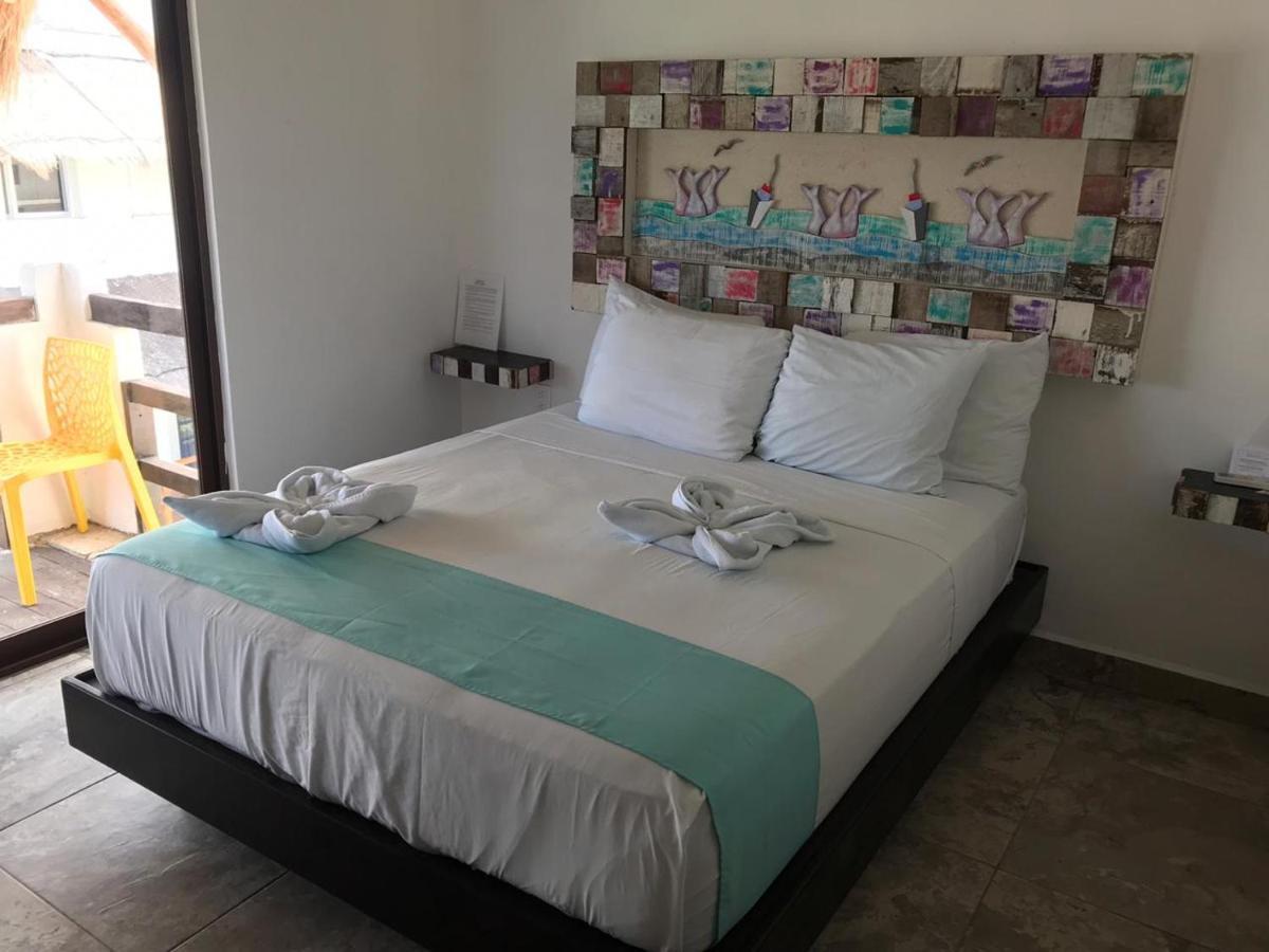 Hotel Blue Reef Frente Al Mar 마아우알 외부 사진