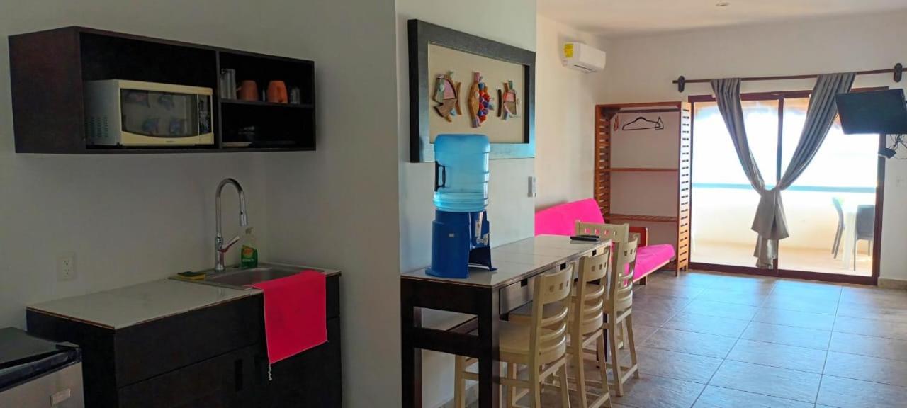Hotel Blue Reef Frente Al Mar 마아우알 외부 사진