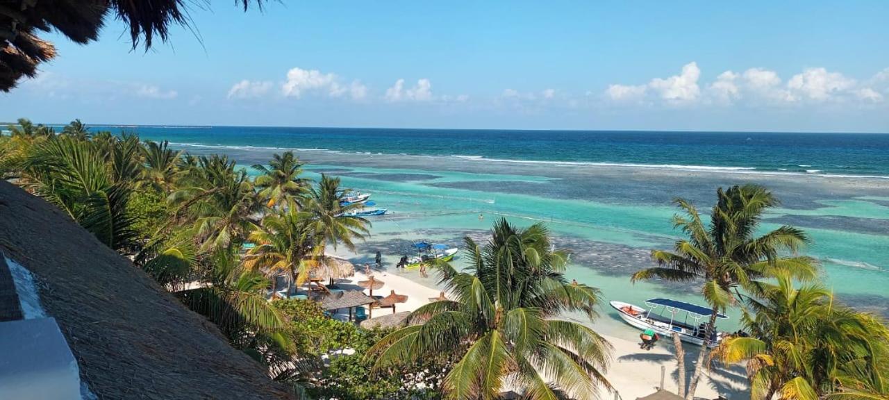Hotel Blue Reef Frente Al Mar 마아우알 외부 사진