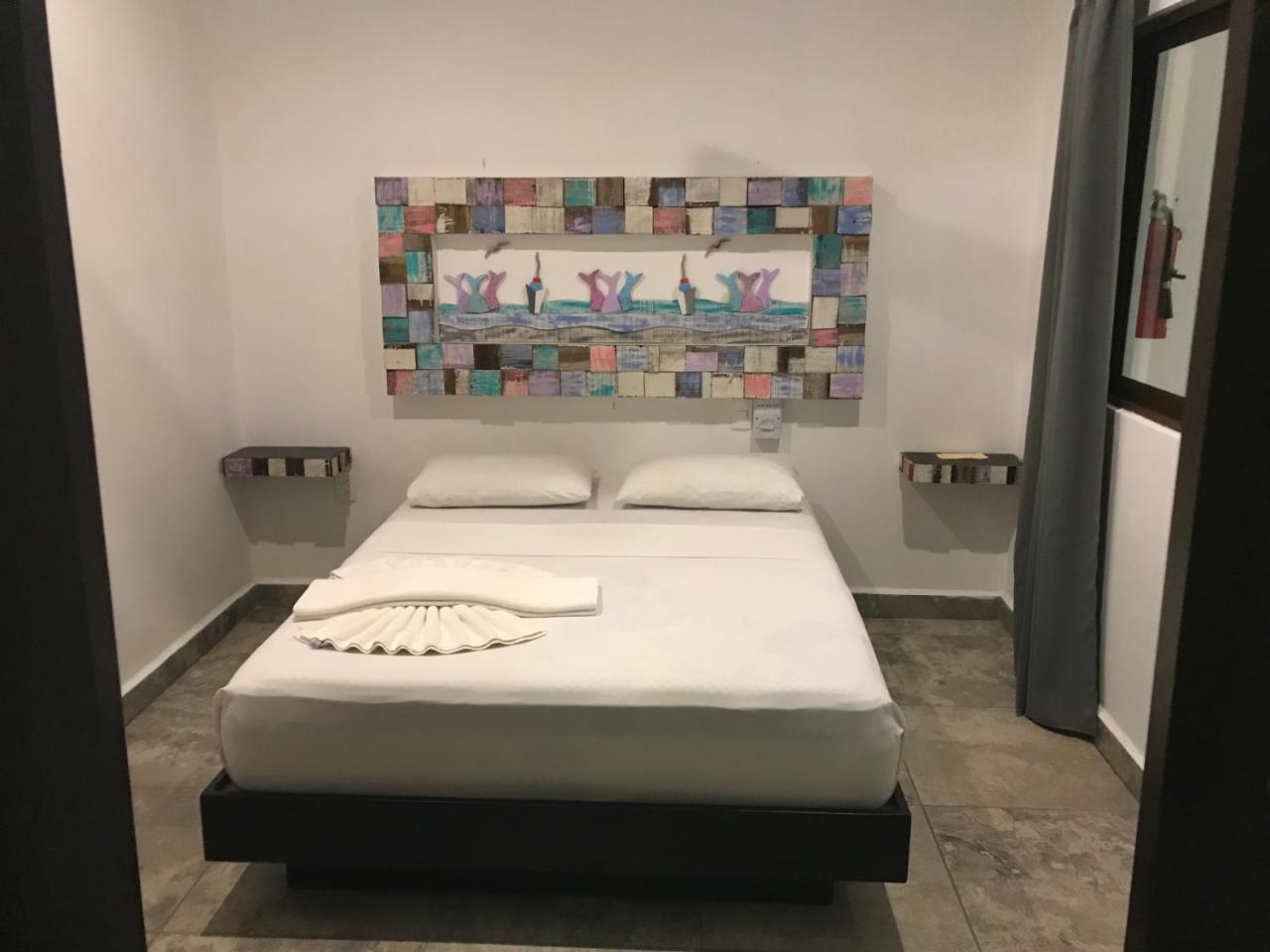 Hotel Blue Reef Frente Al Mar 마아우알 외부 사진