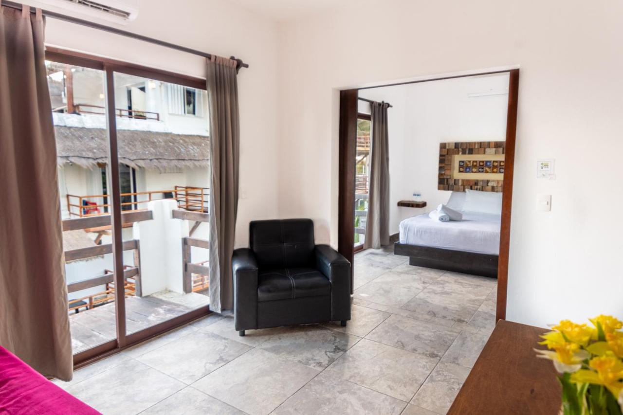 Hotel Blue Reef Frente Al Mar 마아우알 외부 사진